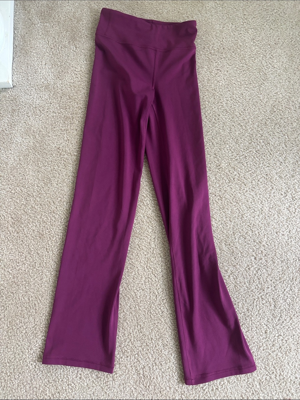 Athleta Elation Straight Leg Yoga Pants. Size extra small (XS) Maroon